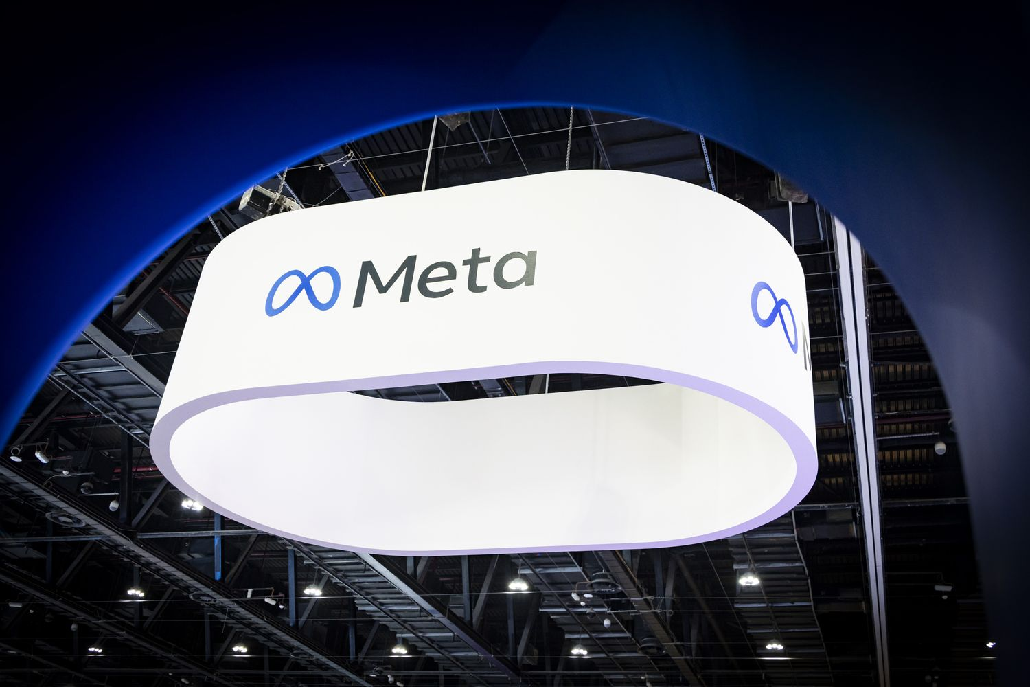 Powerful Meta Stock Jumps 10% on Record-Breaking Sales Surge