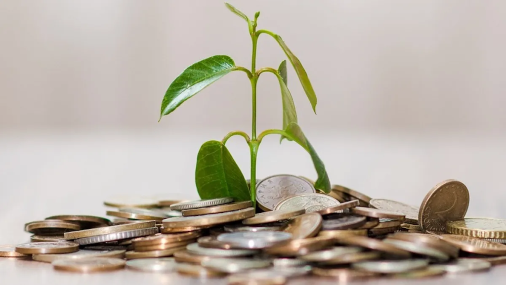 Money Saving Tips 2026: Simple ways to cut costs, manage monthly expenses, create a budget, and save more money.
