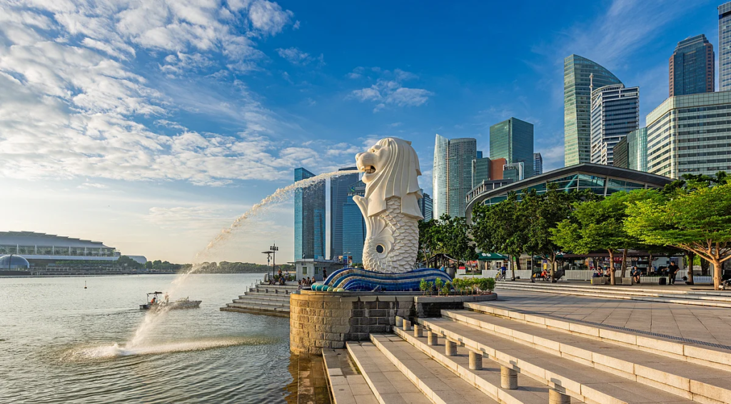 Best cities to visit in 2026 featuring Jaipur, Mumbai, Delhi, Goa, Paris, Tokyo, Dubai and Singapore with travel attractions, local food and cultural experiences.