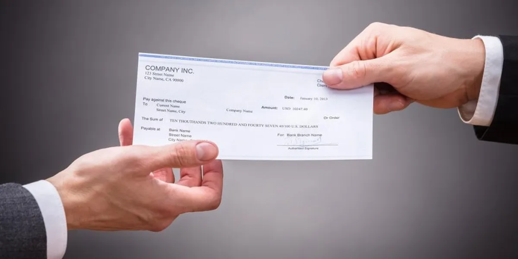 Personal Finance Guide 2026 showing simple budgeting, saving, spending, and money management tips for better financial planning.